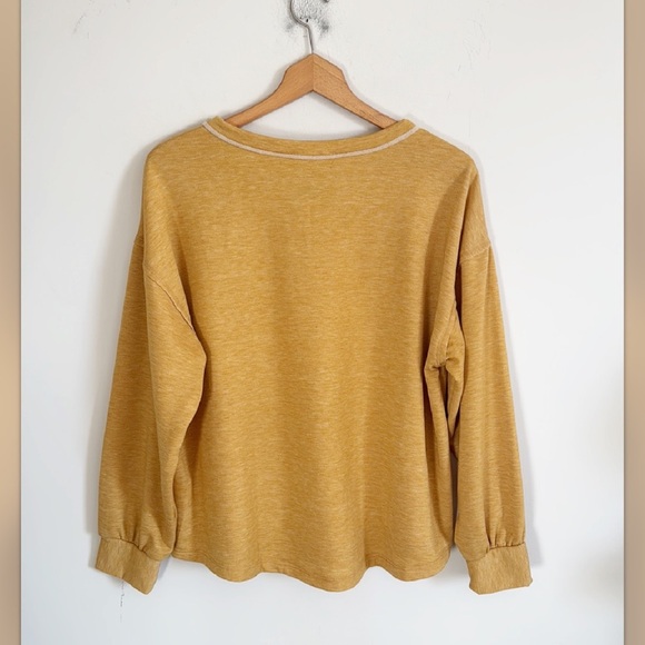 Stitch fix Lush mustard yellow long sleeve notch neck knit top NWT size Medium - Picture 4 of 7
